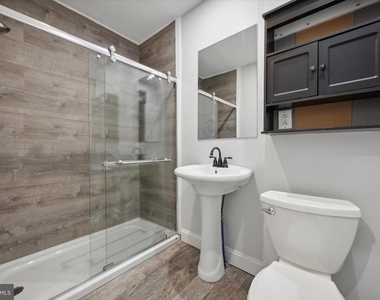 518 N 40th Street - Photo Thumbnail 7