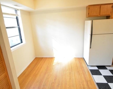 3413 Cresson Street - Photo Thumbnail 3