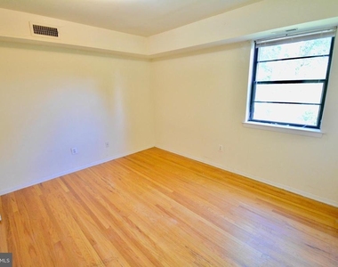 3413 Cresson Street - Photo Thumbnail 8