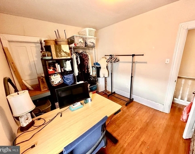 247 W Hansberry Street - Photo Thumbnail 15