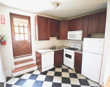 247 W Hansberry Street - Photo Thumbnail 2