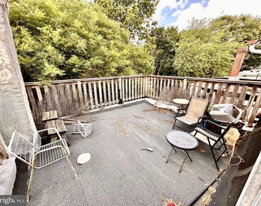 247 W Hansberry Street - Photo Thumbnail 6