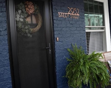 2952 N Bailey Street - Photo Thumbnail 8