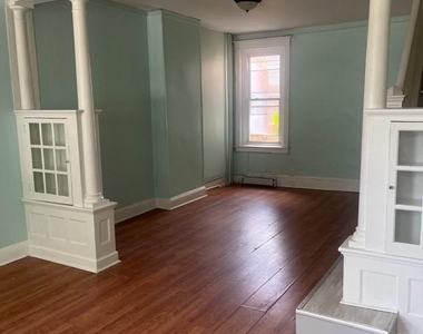 634 W Indiana Ave. - Photo Thumbnail 2