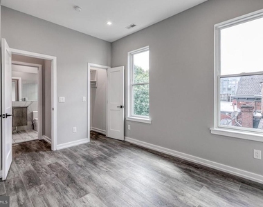 2026 Spring Garden Street - Photo Thumbnail 3