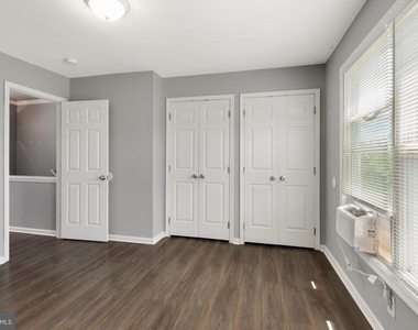 1719 Ridge Avenue - Photo Thumbnail 28