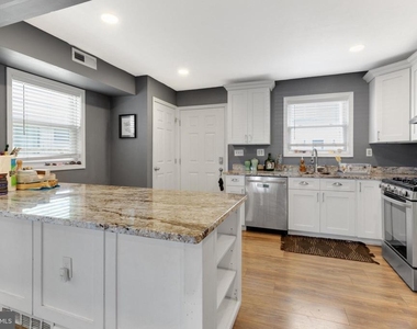 1719 Ridge Avenue - Photo Thumbnail 5