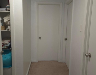 356 Krams Avenue - Photo Thumbnail 26