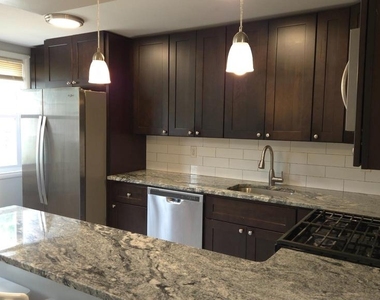 356 Krams Avenue - Photo Thumbnail 15