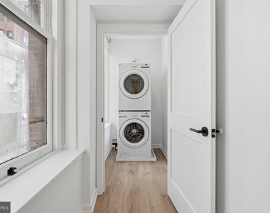 1232 Chancellor Street - Photo Thumbnail 10