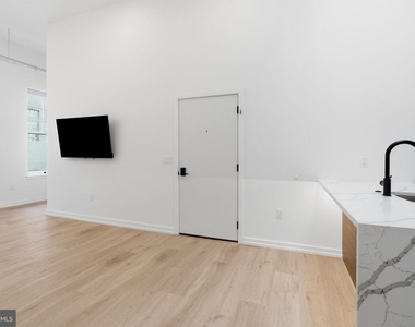 1232 Chancellor Street - Photo Thumbnail 6