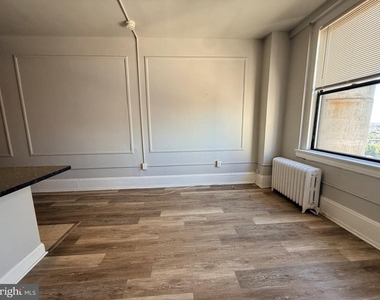 1324 Locust Street - Photo Thumbnail 7