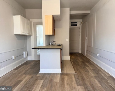1324 Locust Street - Photo Thumbnail 4