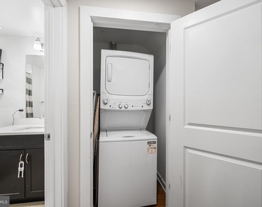 1640 N 5th Court - Photo Thumbnail 10