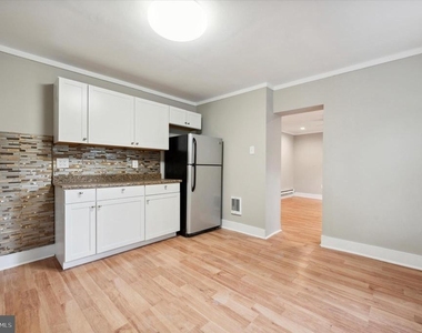 2200 Coral Street - Photo Thumbnail 5