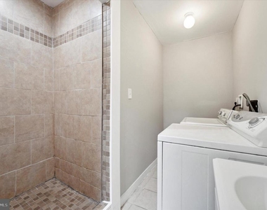 2200 Coral Street - Photo Thumbnail 7