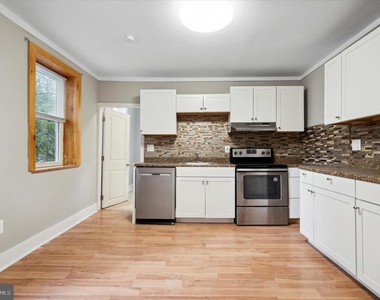 2200 Coral Street - Photo Thumbnail 4