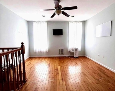 3334 N Front Street - Photo Thumbnail 1