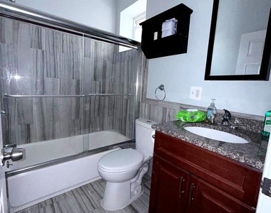 3334 N Front Street - Photo Thumbnail 6
