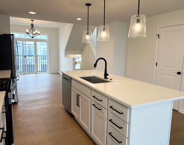 2774 Bristol Ridge Drive - Photo Thumbnail 4