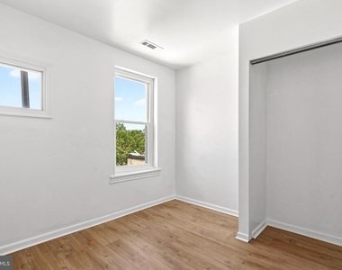 4035 Green Street - Photo Thumbnail 9