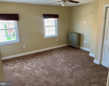 417 Leverington Avenue - Photo Thumbnail 16