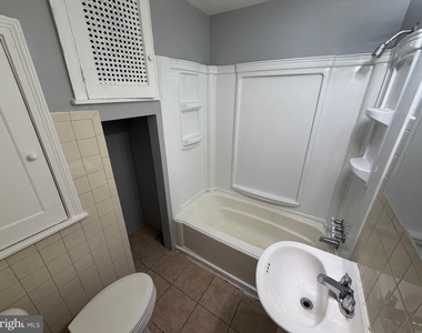 3021 Tyson Avenue - Photo Thumbnail 7