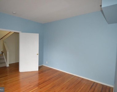 1010 Clinton Street - Photo Thumbnail 11