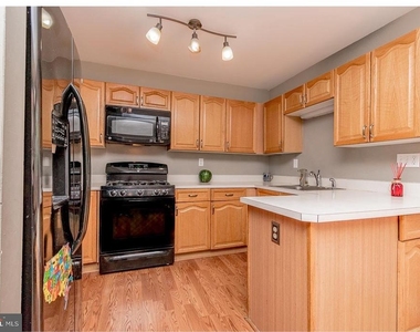 106 Fir Drive - Photo Thumbnail 3