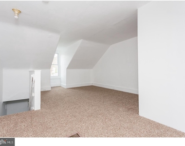 849 Queen Street - Photo Thumbnail 2