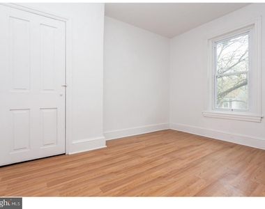849 Queen Street - Photo Thumbnail 5