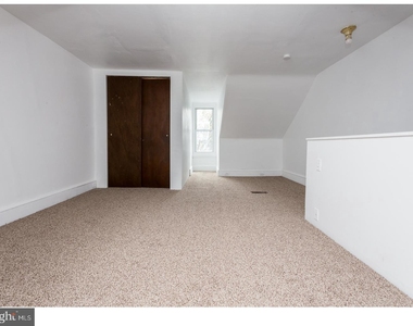 849 Queen Street - Photo Thumbnail 3