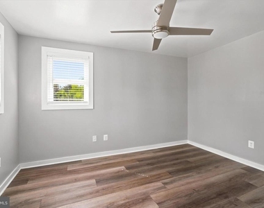 975 Palmers Mill (cottage) Road - Photo Thumbnail 8