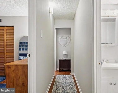 400 Glendale Road - Photo Thumbnail 17