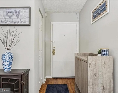 400 Glendale Road - Photo Thumbnail 1
