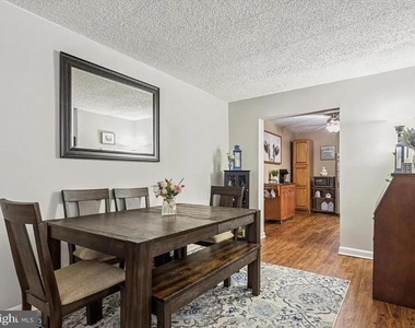 400 Glendale Road - Photo Thumbnail 8