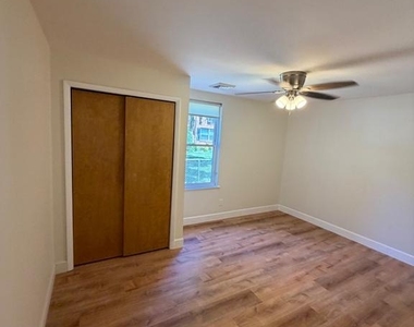 1629 Lincoln Avenue - Photo Thumbnail 21