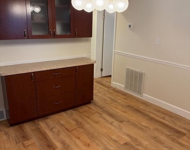 1629 Lincoln Avenue - Photo Thumbnail 12