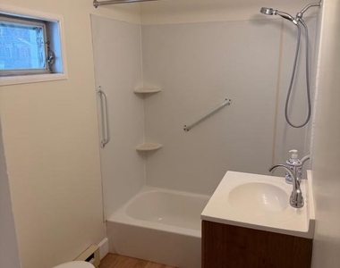 1629 Lincoln Avenue - Photo Thumbnail 13