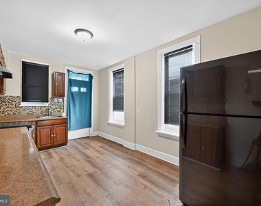 652 Emerald Street - Photo Thumbnail 11