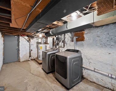 652 Emerald Street - Photo Thumbnail 13