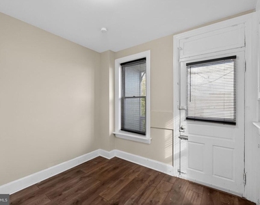 652 Emerald Street - Photo Thumbnail 2