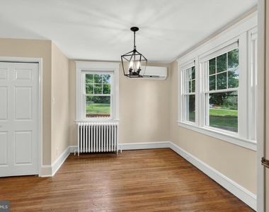 113 S Valley Road - Photo Thumbnail 12