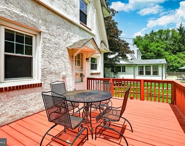 113 S Valley Road - Photo Thumbnail 3