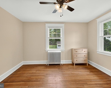 113 S Valley Road - Photo Thumbnail 28