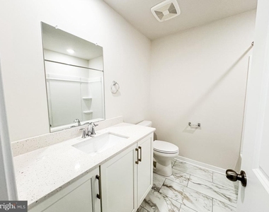 113 Four Leaf Drive - Photo Thumbnail 22