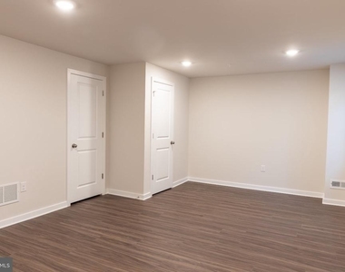 113 Four Leaf Drive - Photo Thumbnail 12