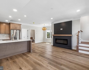 29 Christman Street - Photo Thumbnail 10