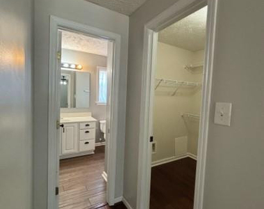 5512 Rising Ridge Drive - Photo Thumbnail 7