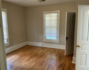 120 W Elwood Avenue - Photo Thumbnail 3